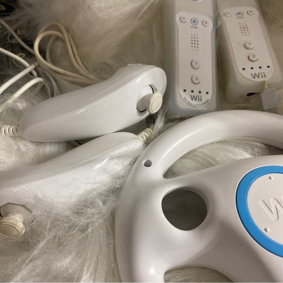 Nintendo Wii Console Compatible White RVL-001 W Extra Accessories - Picture 9 of 15